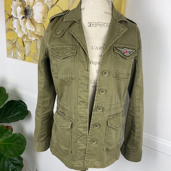 Utility denim jacket w. Patches + Pockets - Picture 3 of 16